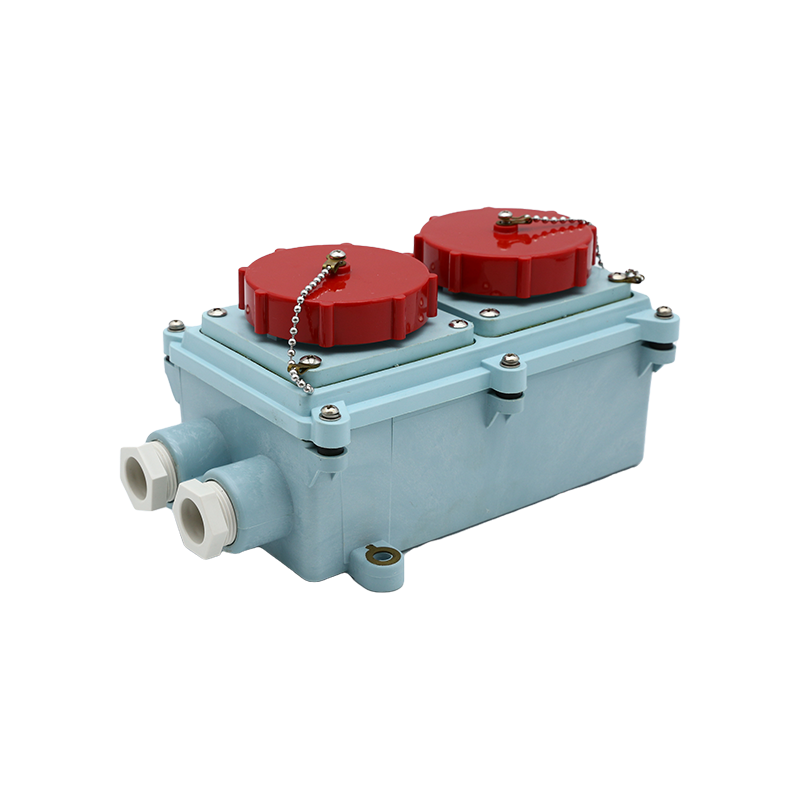 Marinewasserdichte Steckdose-792768